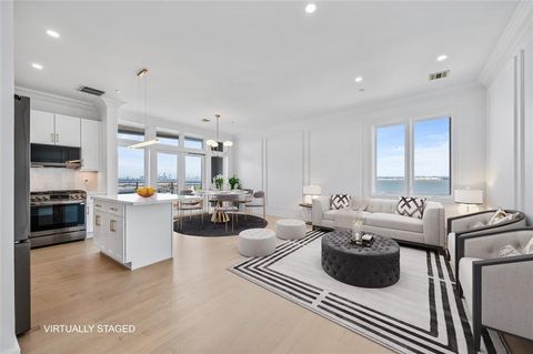 90 Bay Street Landing 6L Staten Island NY 10301
