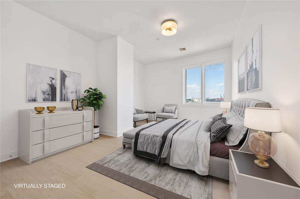 90 Bay Street Landing 6L