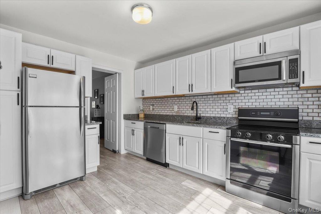 Photo of 119 Willow Court, Cross River, NY 10518 (MLS # 974989)