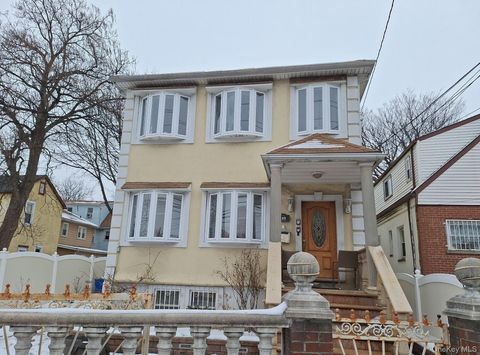 Multifamily For Sale - 349 Mundy Lane<br/> Mount Vernon, NY 10550