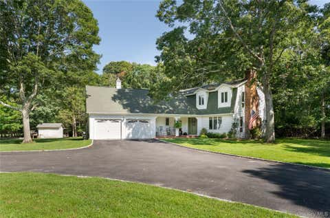 Homes For Sale - 21 Bay Avenue<br/> Hampton Bays, NY 11946
