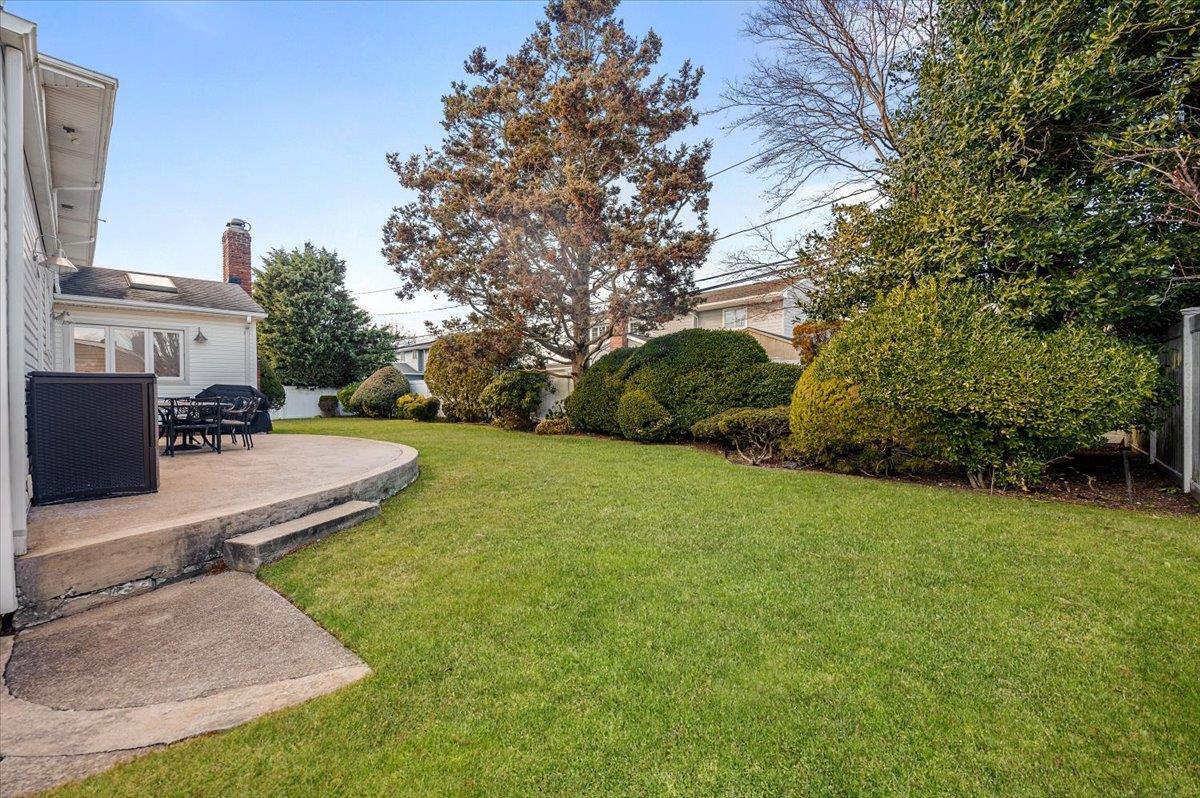 19 Williams Drive, Massapequa Park, New York image 27