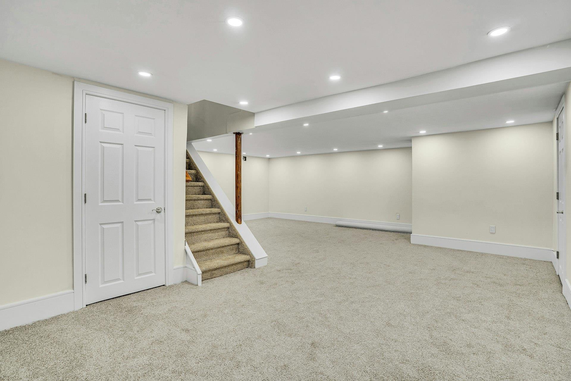 7 Mcculloch Drive, Dix Hills, New York image 37