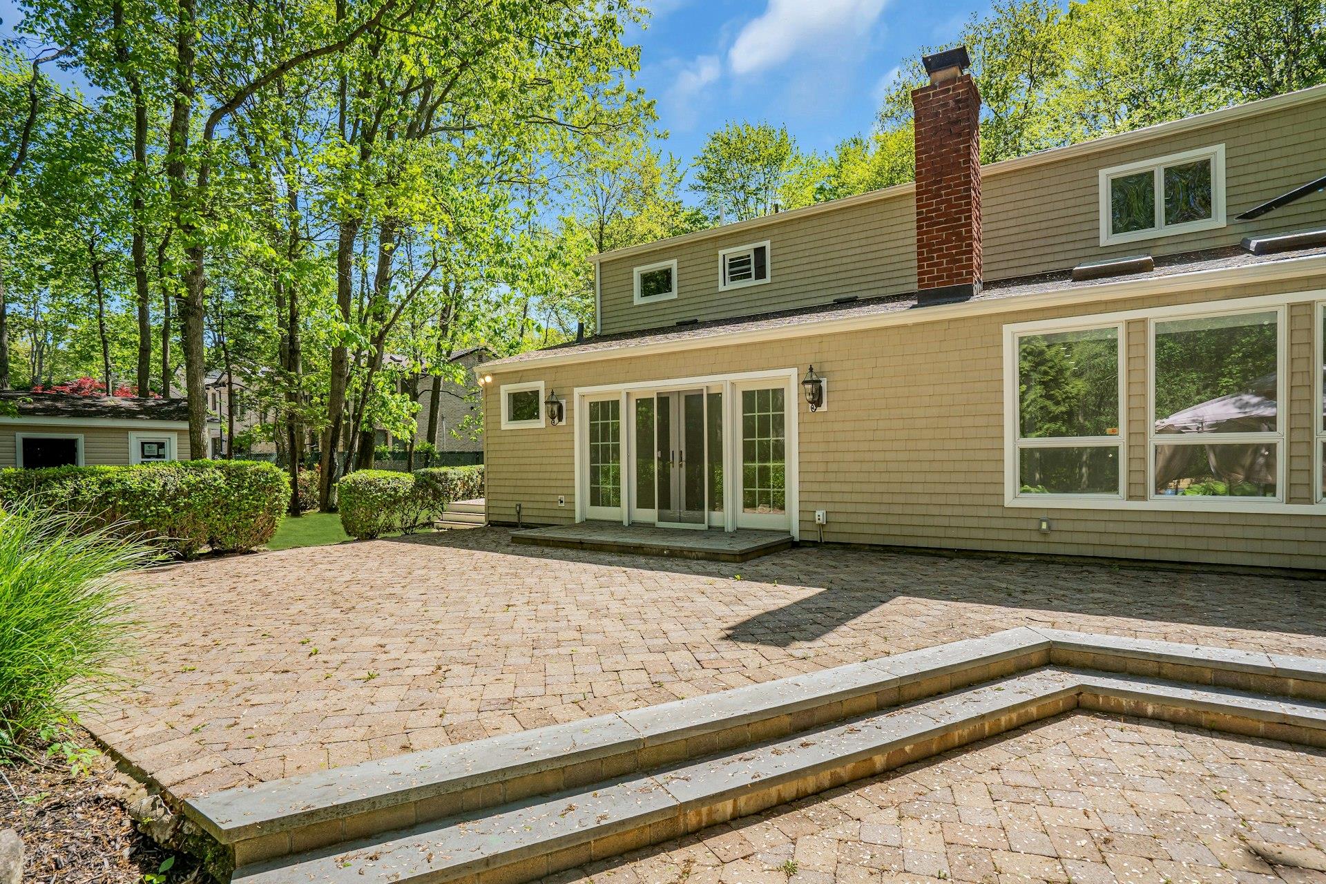 7 Mcculloch Drive, Dix Hills, New York image 38