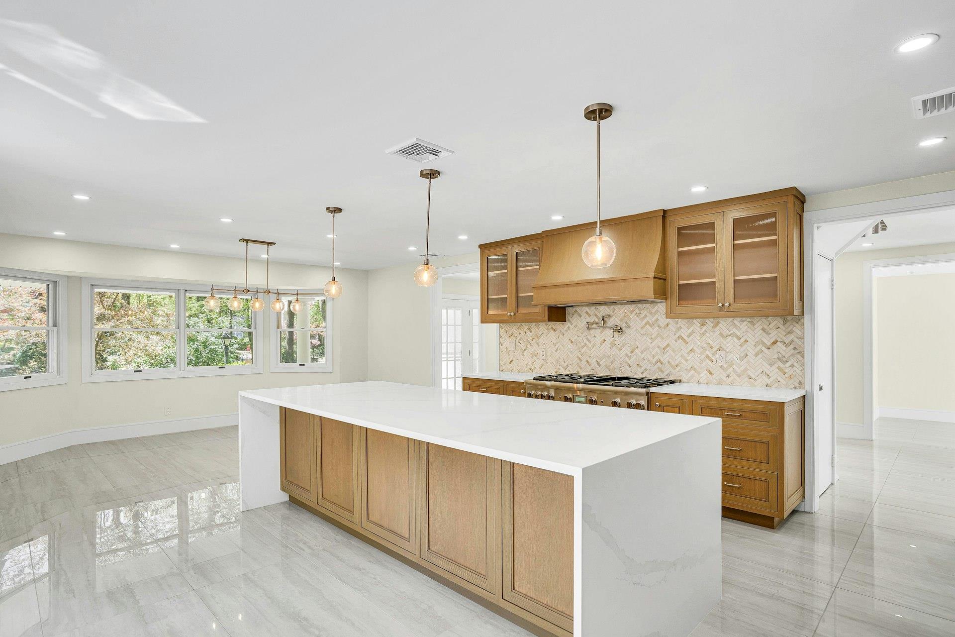 7 Mcculloch Drive, Dix Hills, New York image 8