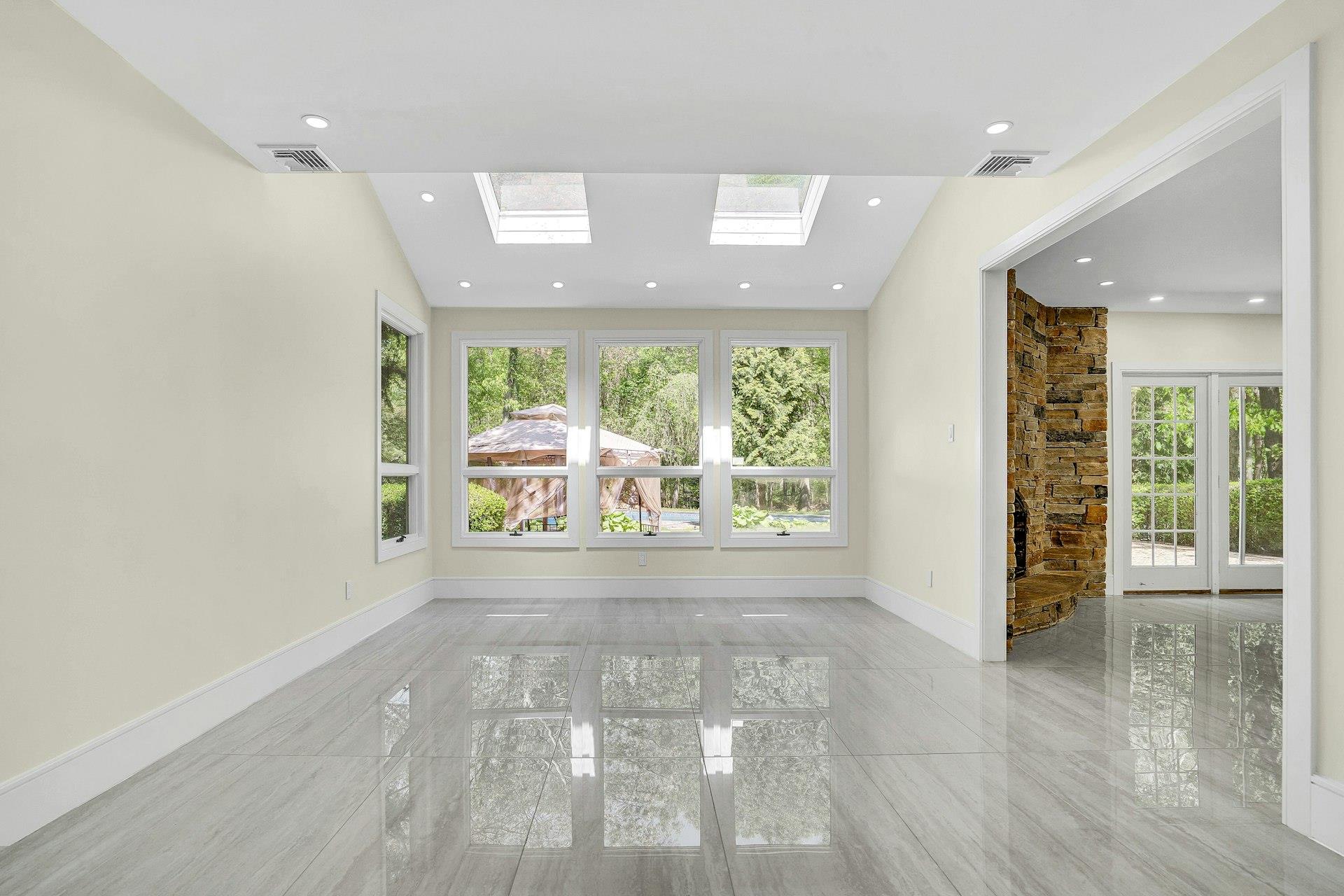 7 Mcculloch Drive, Dix Hills, New York image 22