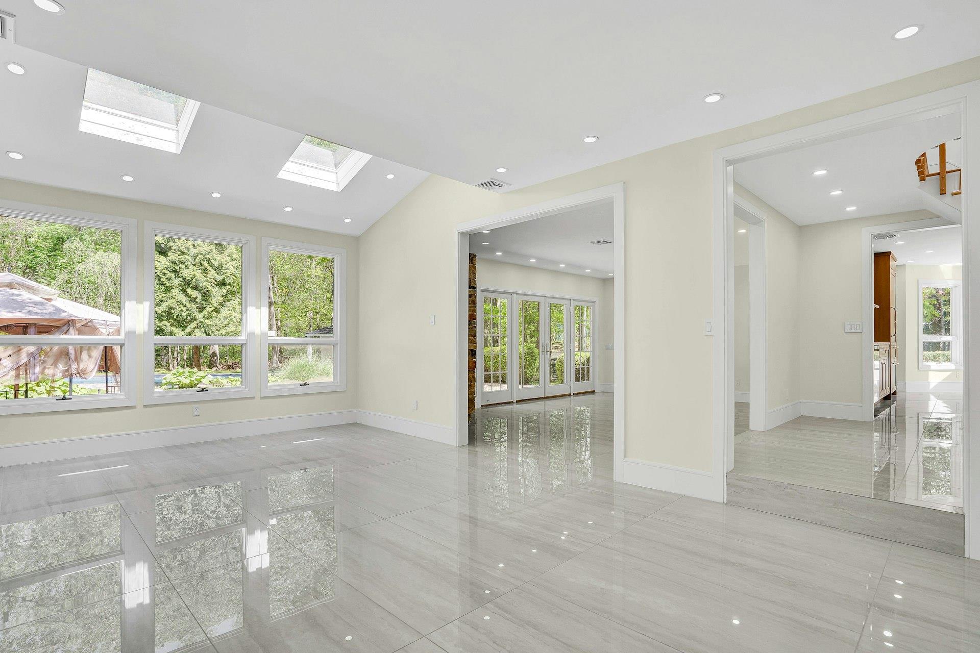 7 Mcculloch Drive, Dix Hills, New York image 23