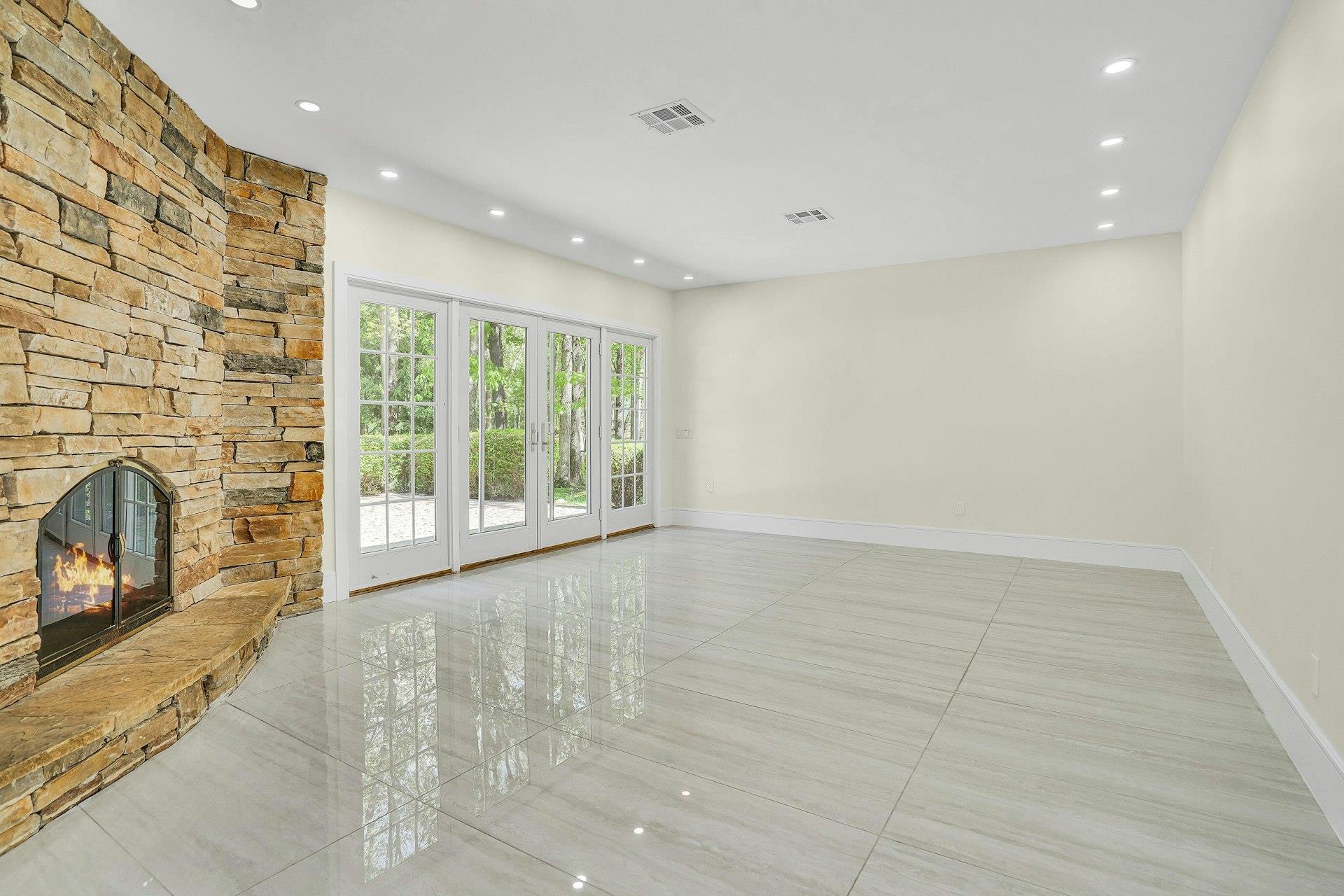 7 Mcculloch Drive, Dix Hills, New York image 26