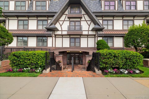 Photo for 77 Maple Avenue 100