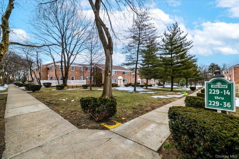 22930 Kingsbury Avenue upper Oakland Gardens NY 11364