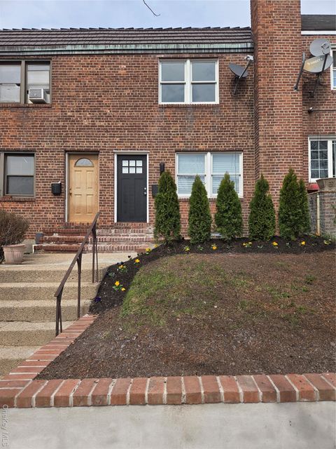 216-07 115th Terrace Cambria Heights NY 11411