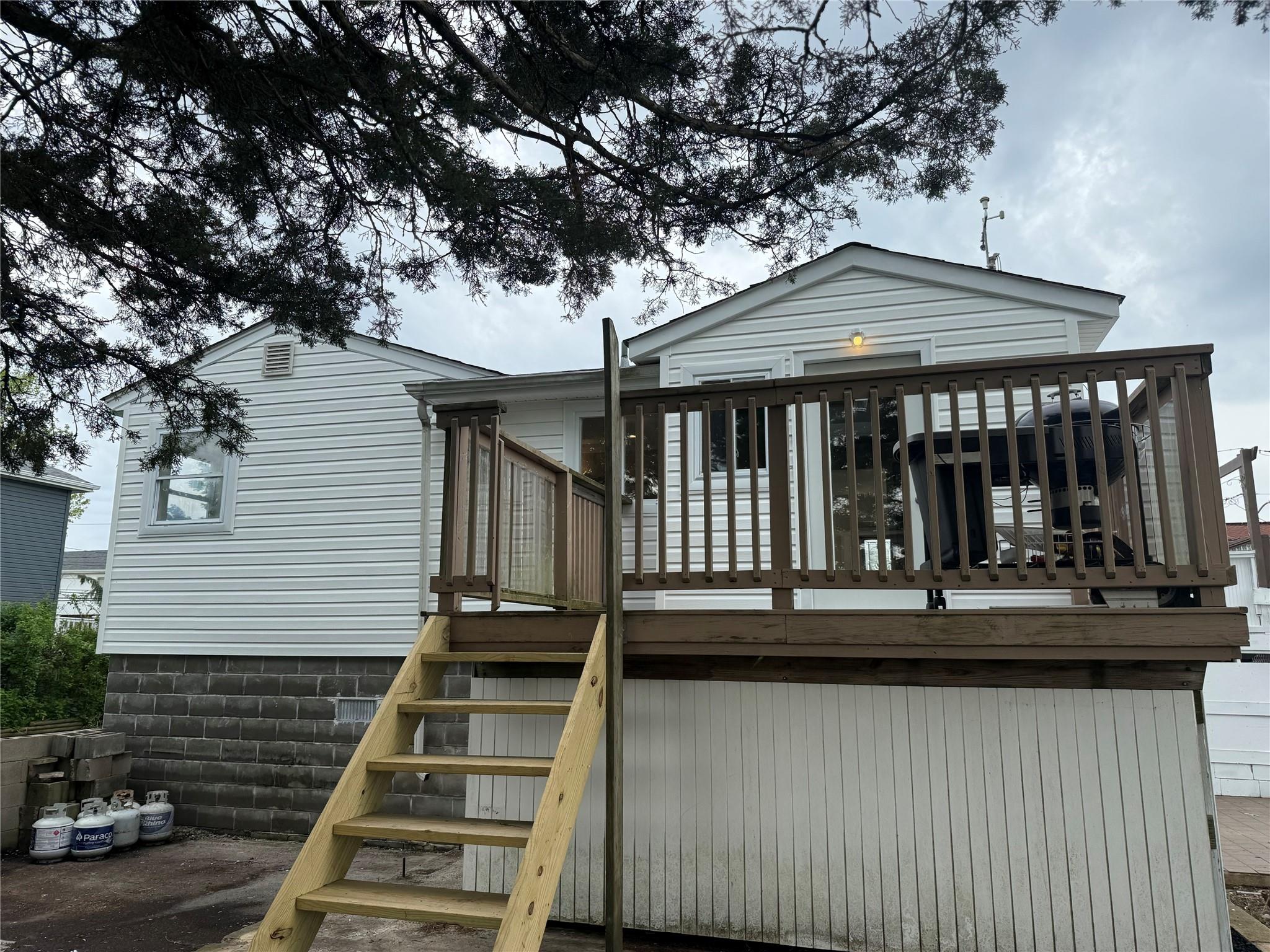 812 Beach Street