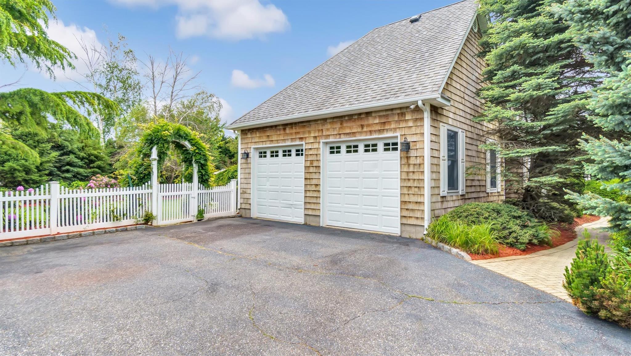 1260 Water Terrace, Southold, New York image 34