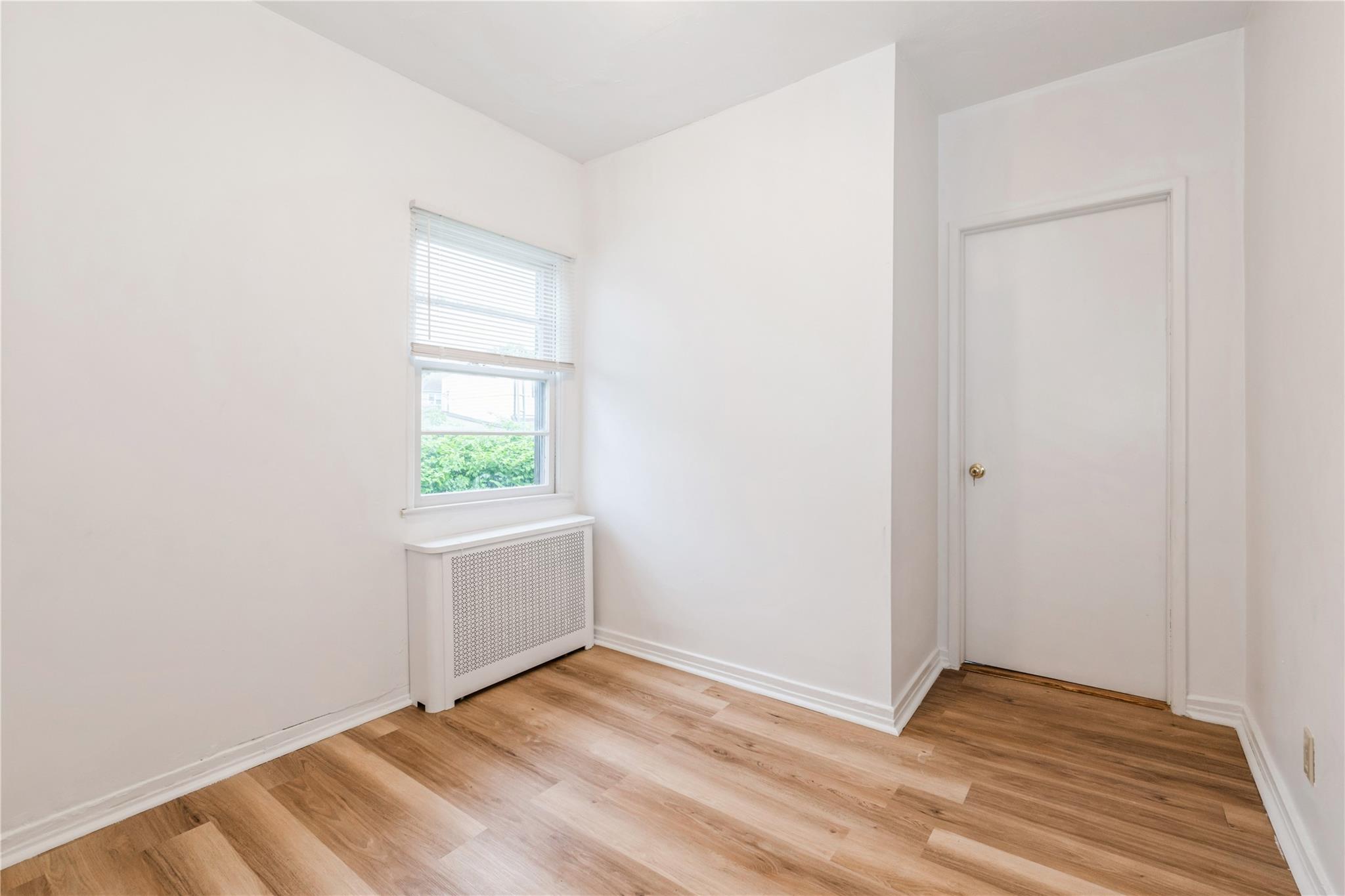 356 Oakley Avenue, Elmont, New York image 20