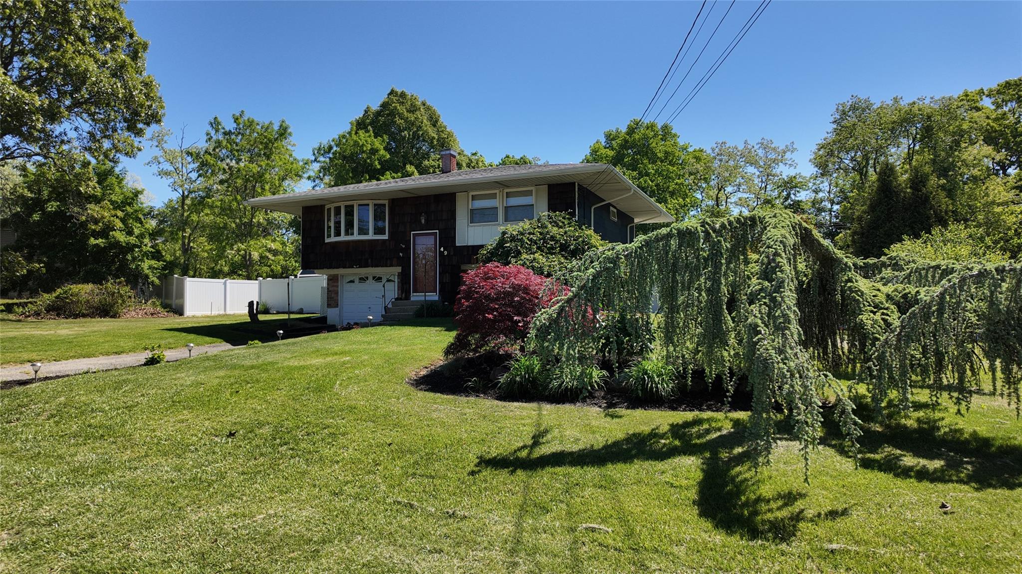 Property for Sale at Bobcat Lane, East Setauket, Hamptons, NY - Bedrooms: 3 
Bathrooms: 2  - $599,000