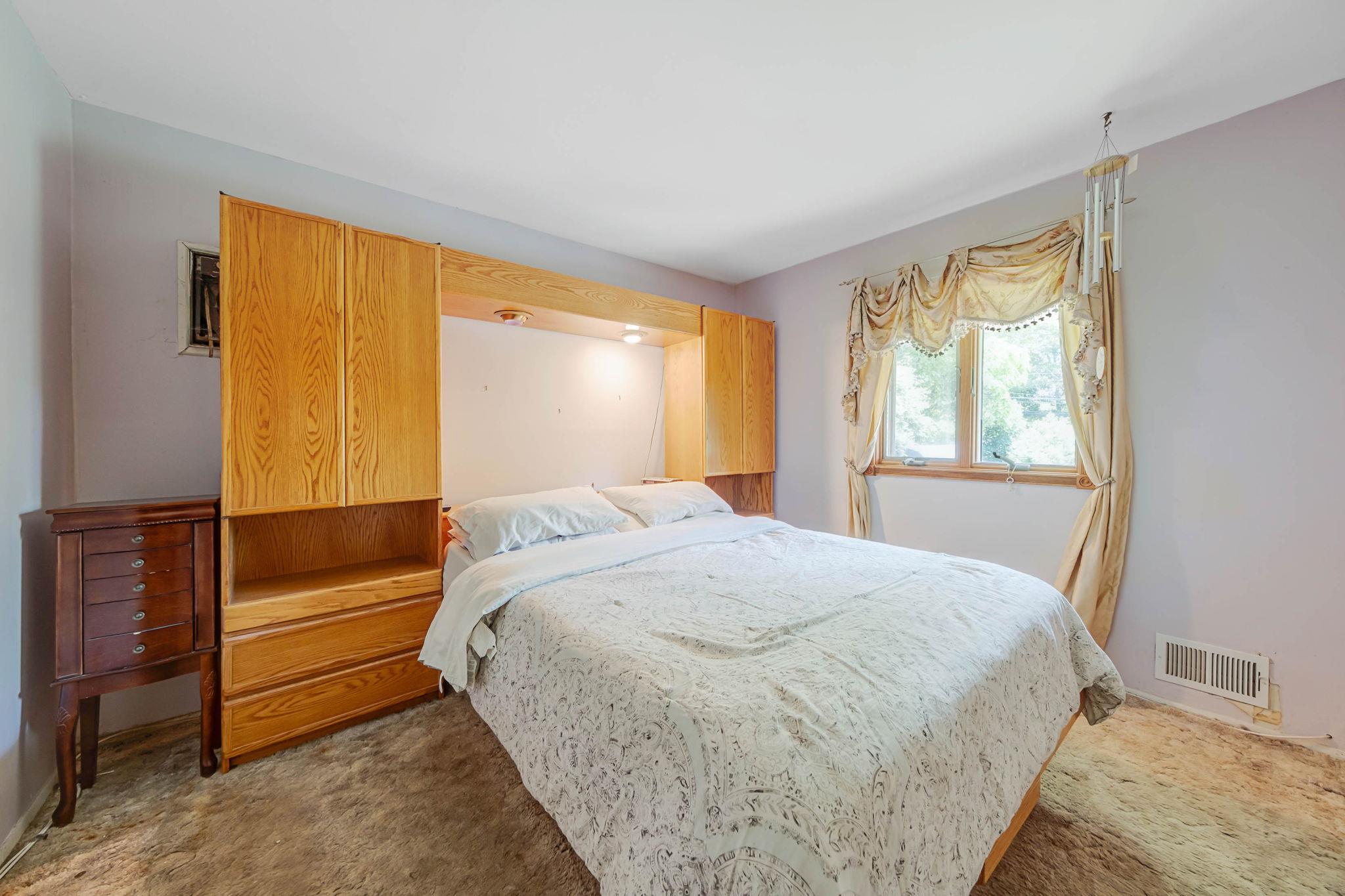 49 Bobcat Lane, East Setauket, New York image 35