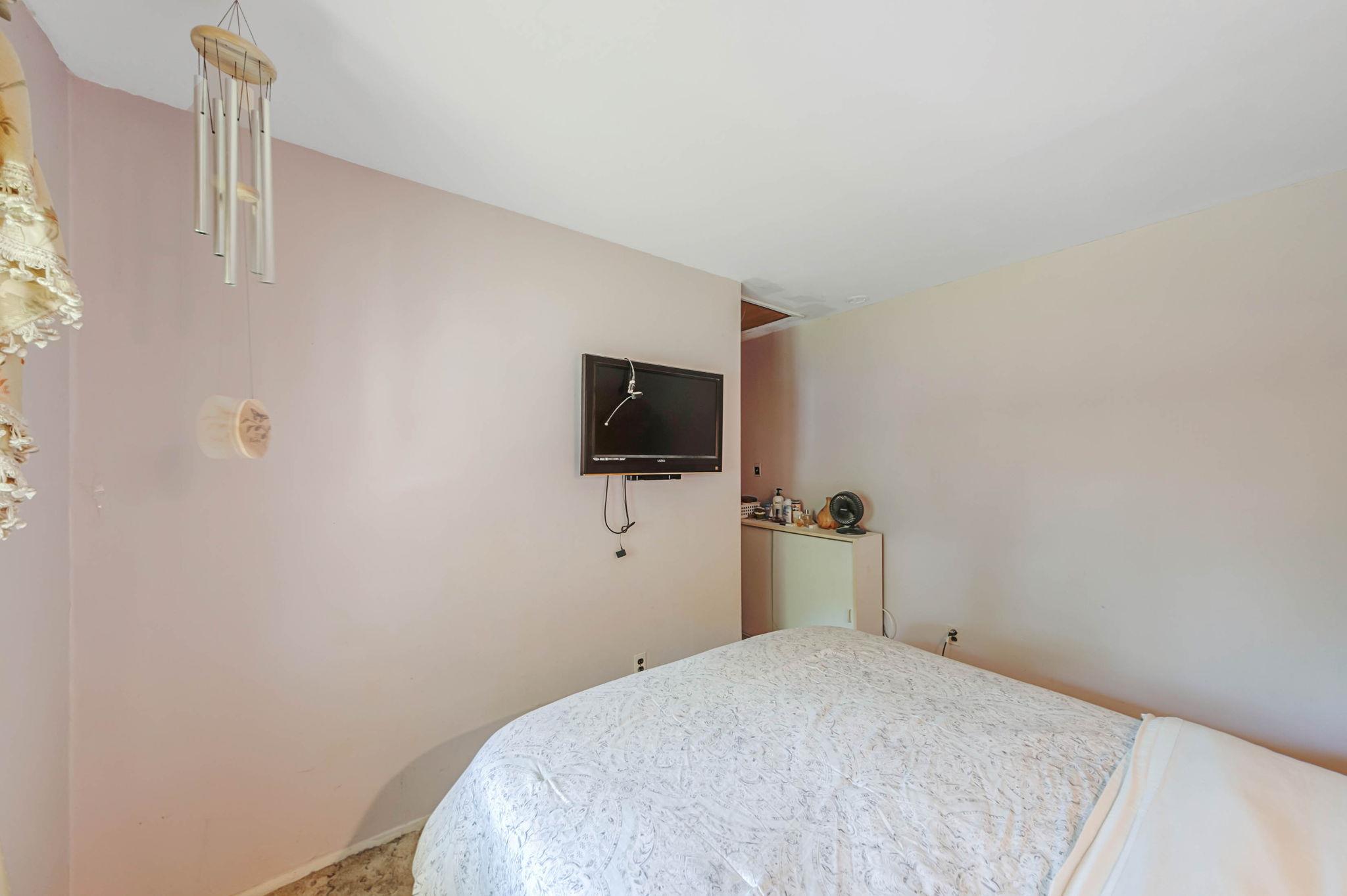 49 Bobcat Lane, East Setauket, New York image 37