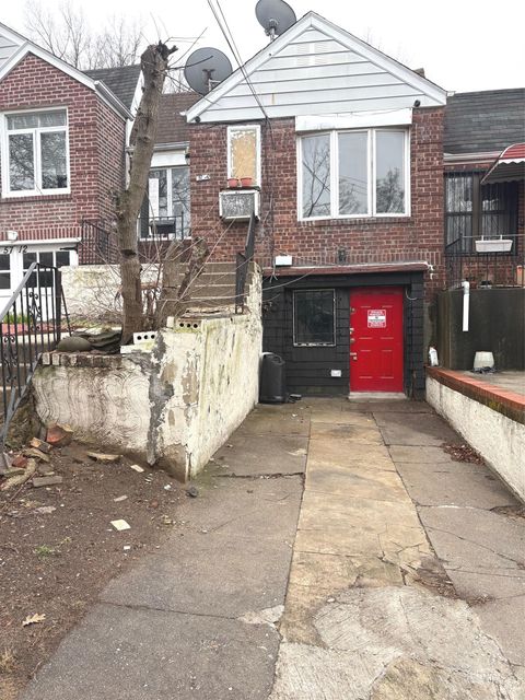 57-10 84th Street, Elmhurst, NY 11373 - MLS#: 845376