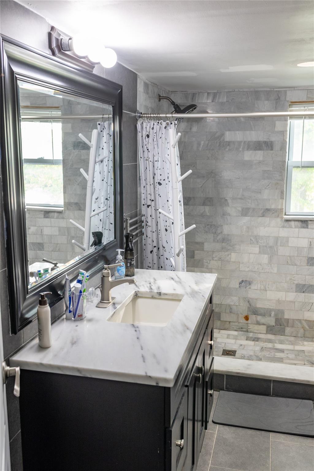 563 Oxford Road, Cedarhurst, New York image 16