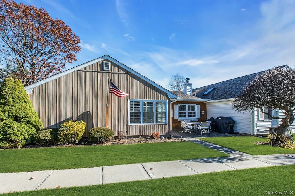 Photo of 55 Revere Drive, Sayville, NY 11782 (MLS # 930563)