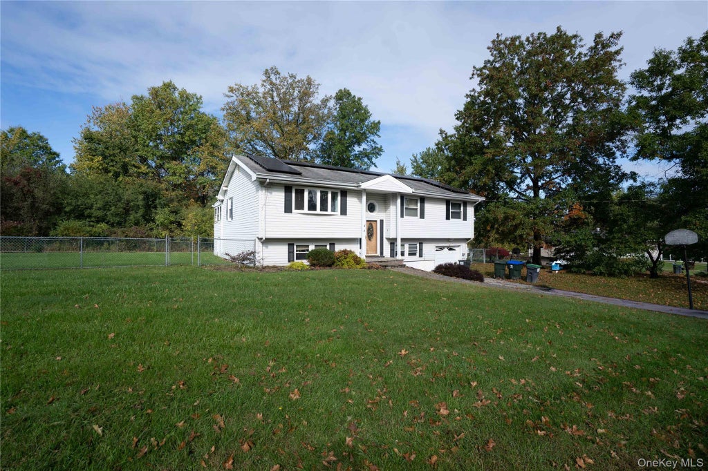 Photo of 4 Walnut Court, Goshen, NY 10924 (MLS # 1063268)