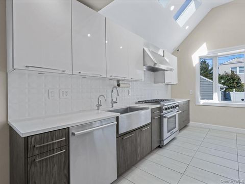 16337 20th Avenue Whitestone NY 11357