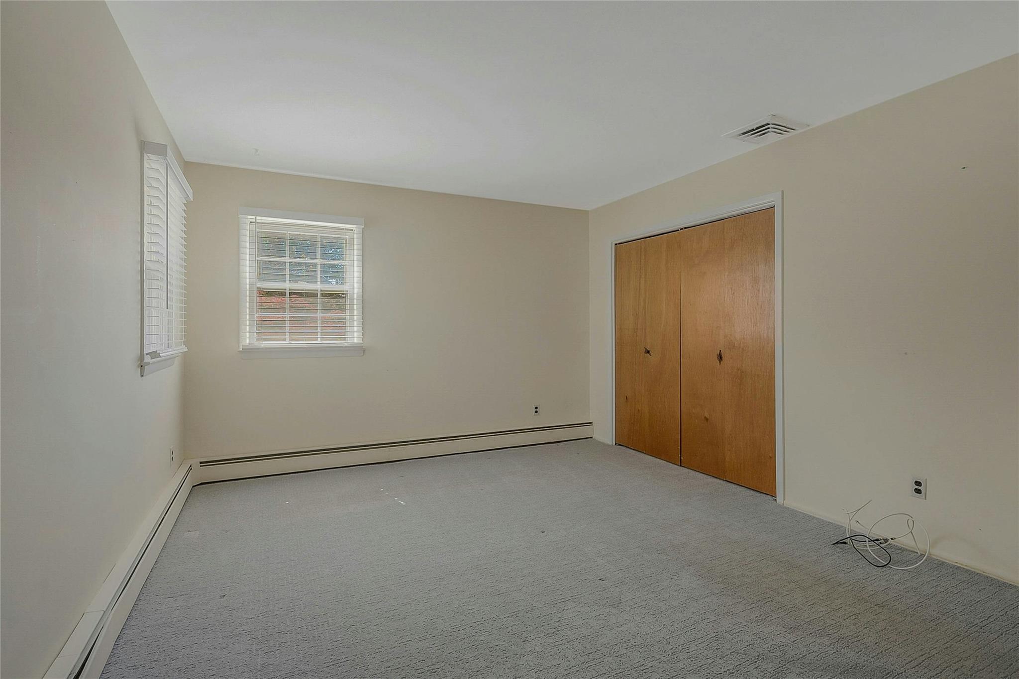 10 Ellen Drive, Port Jefferson, New York image 29