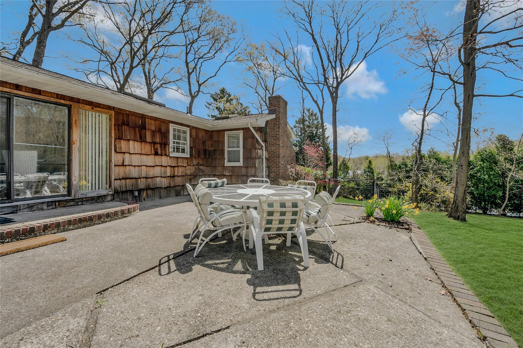10 Ellen Drive, Port Jefferson, New York image 38