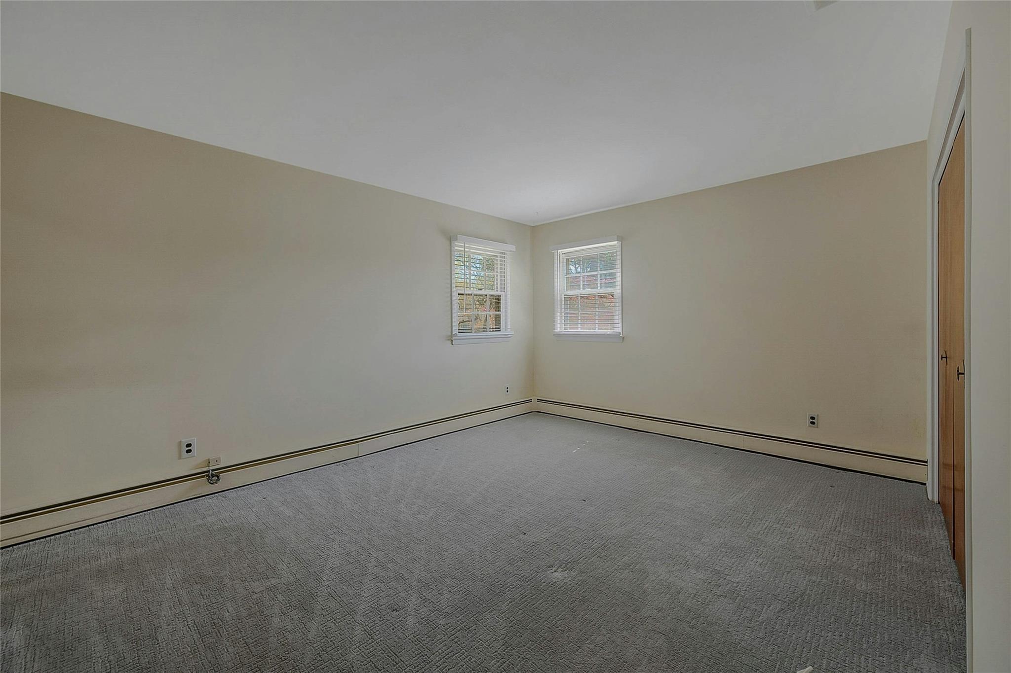 10 Ellen Drive, Port Jefferson, New York image 28