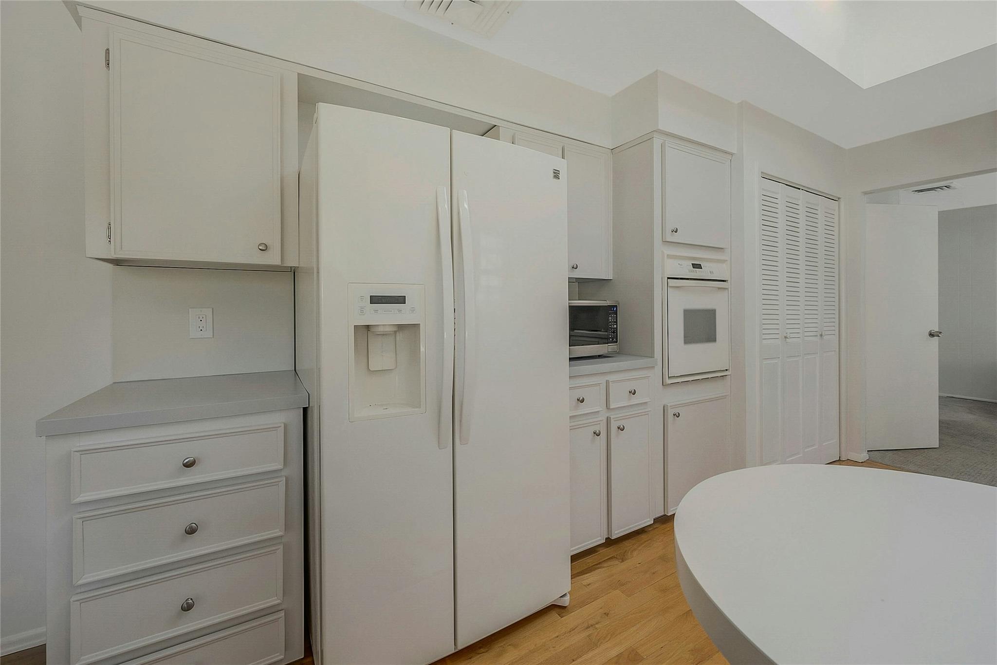10 Ellen Drive, Port Jefferson, New York image 15
