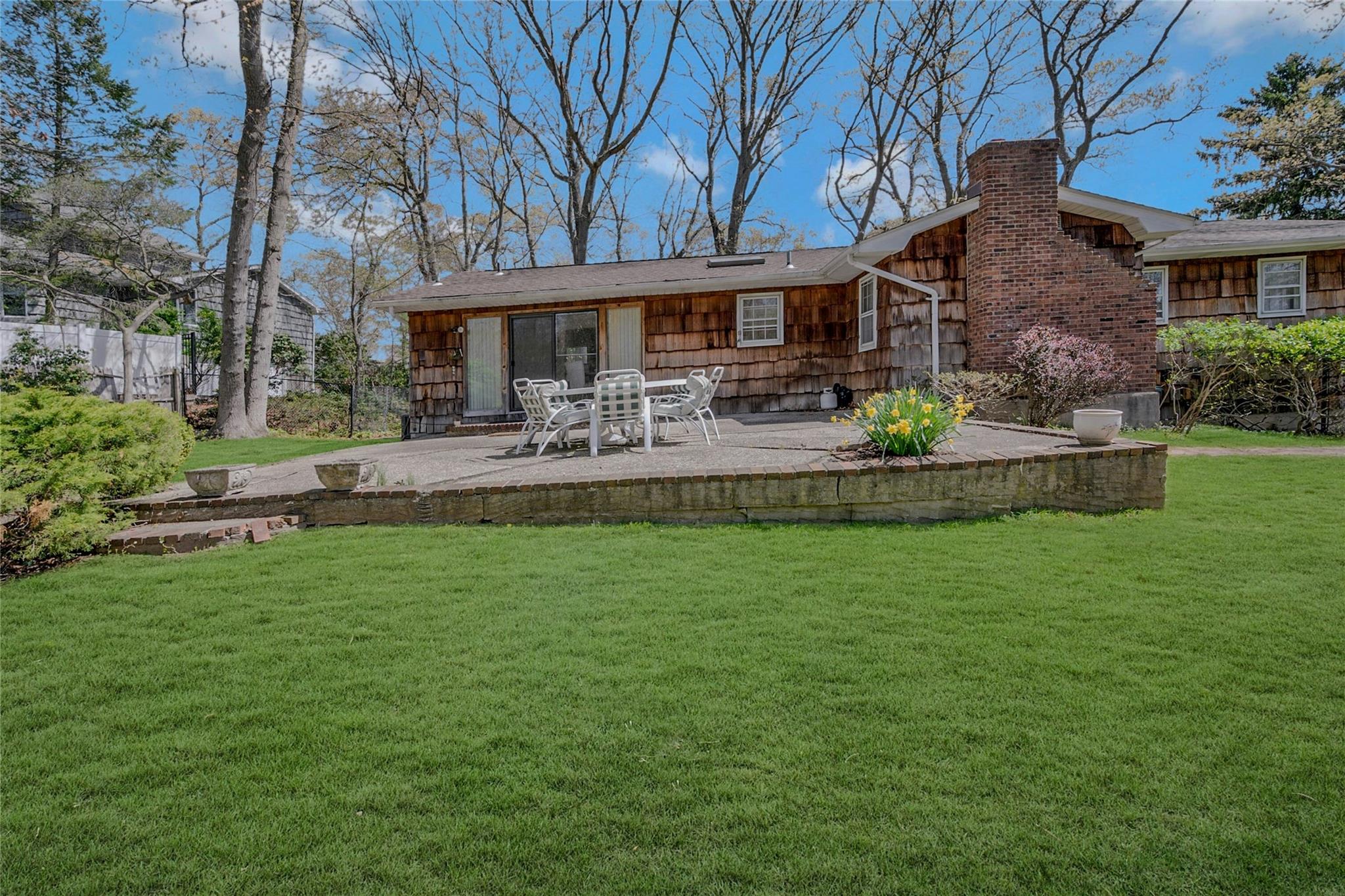 10 Ellen Drive, Port Jefferson, New York image 36