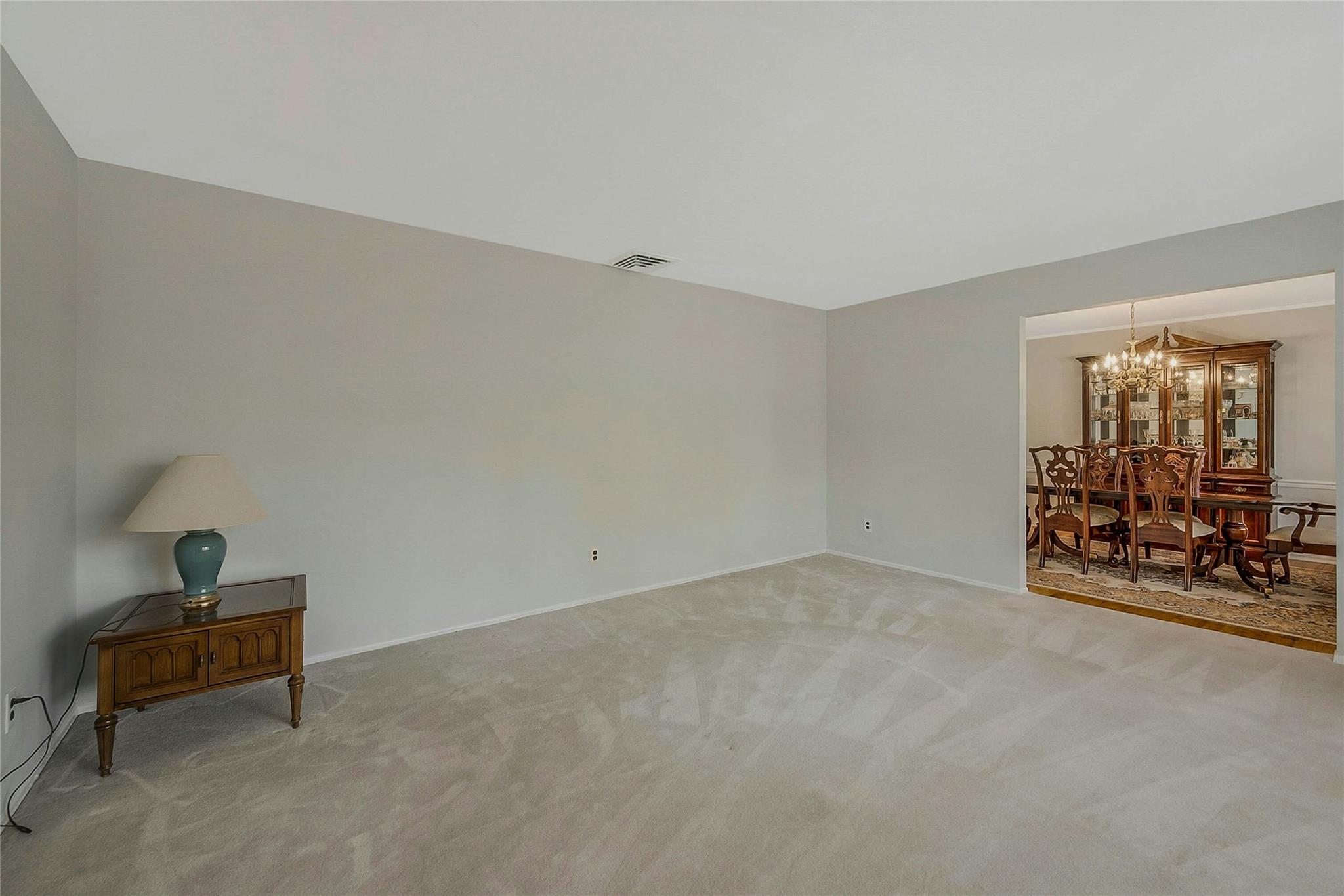 10 Ellen Drive, Port Jefferson, New York image 8