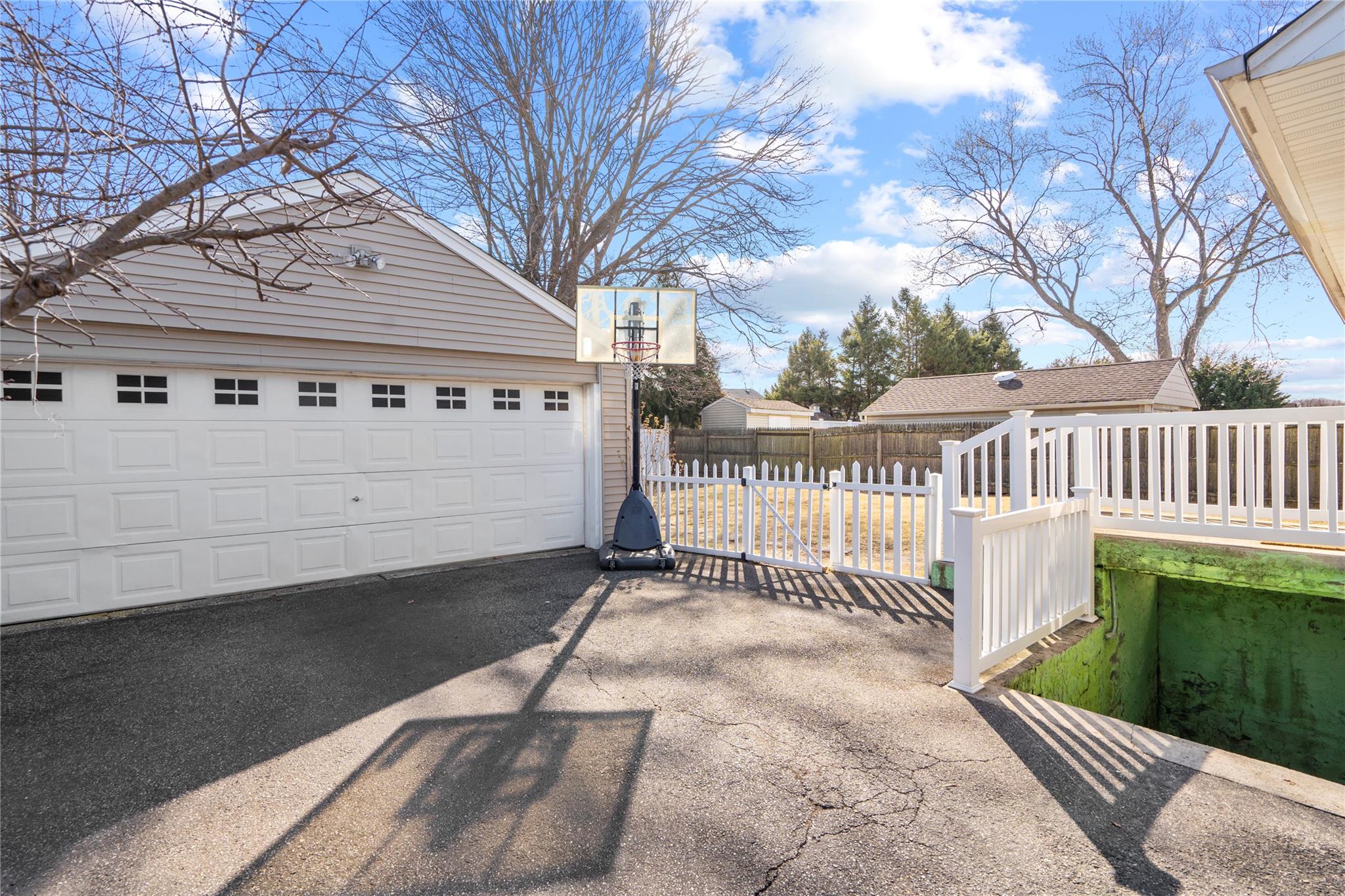 49 Anderson Avenue Ave, North Babylon, New York image 22