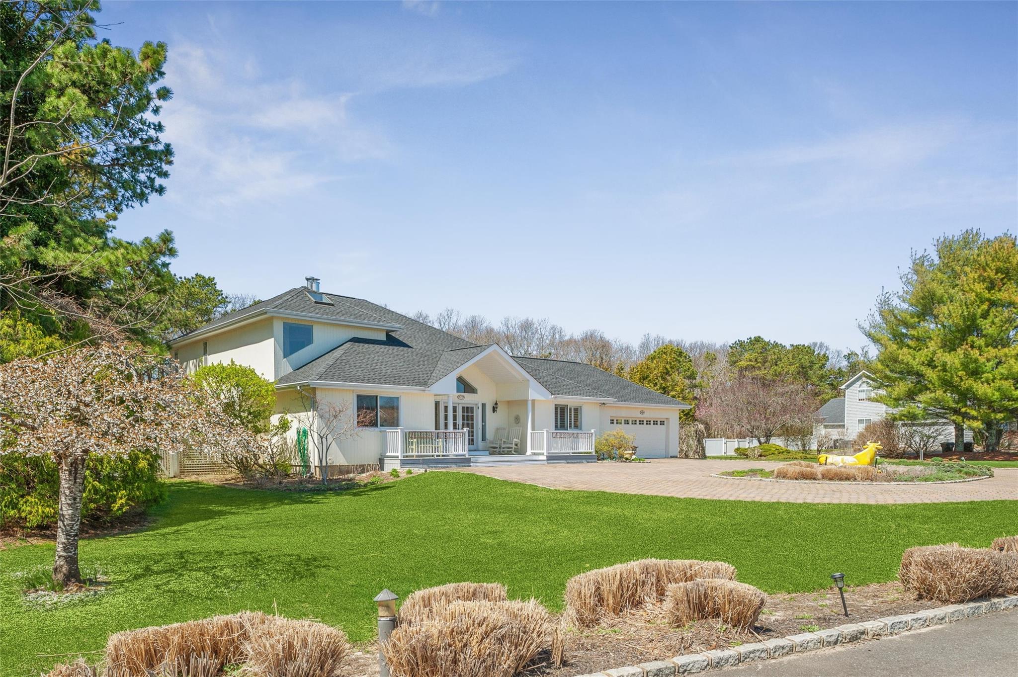Rental Property at Polo Grounds Lane, East Quogue, Hamptons, NY - Bedrooms: 7 
Bathrooms: 7  - $30,000 MO.