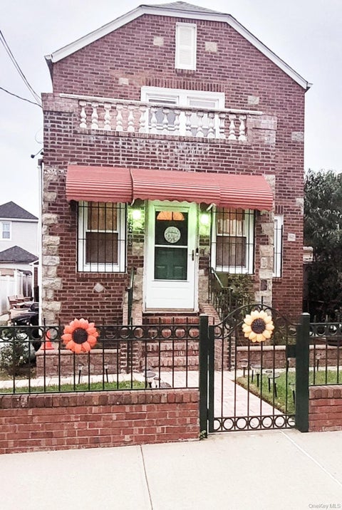 Homes For Sale - 122-65 Nellis Street<br/> Queens County, Springfield Gardens, NY 11413