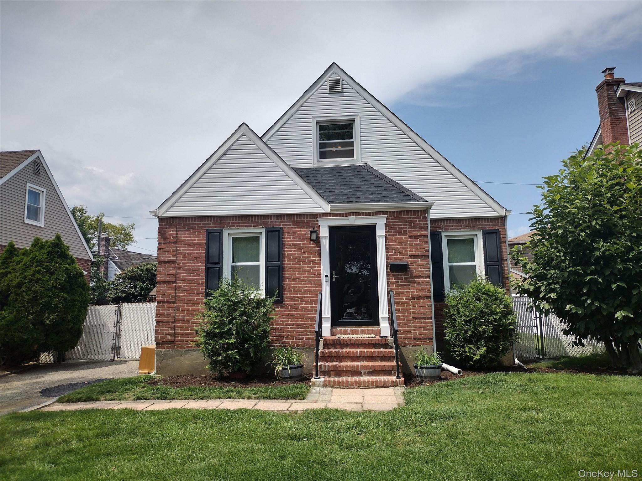 15 Yale Boulevard - Photo 4