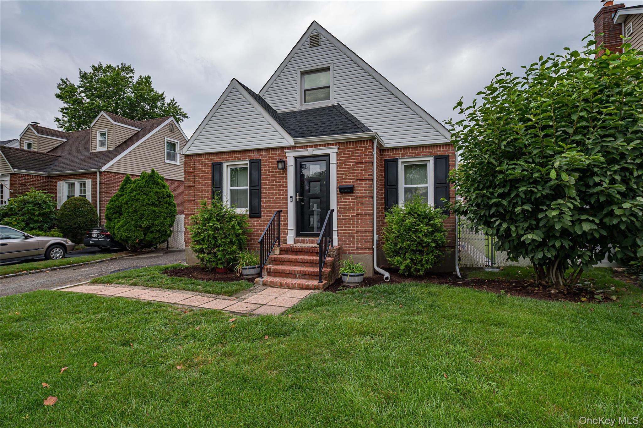 15 Yale Boulevard - Photo 3