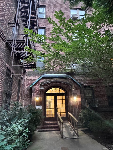 Condo For Rent - 4220 Kissena Blvd  Apt D2 Blvd<br/> Queens County, Flushing, NY 11355