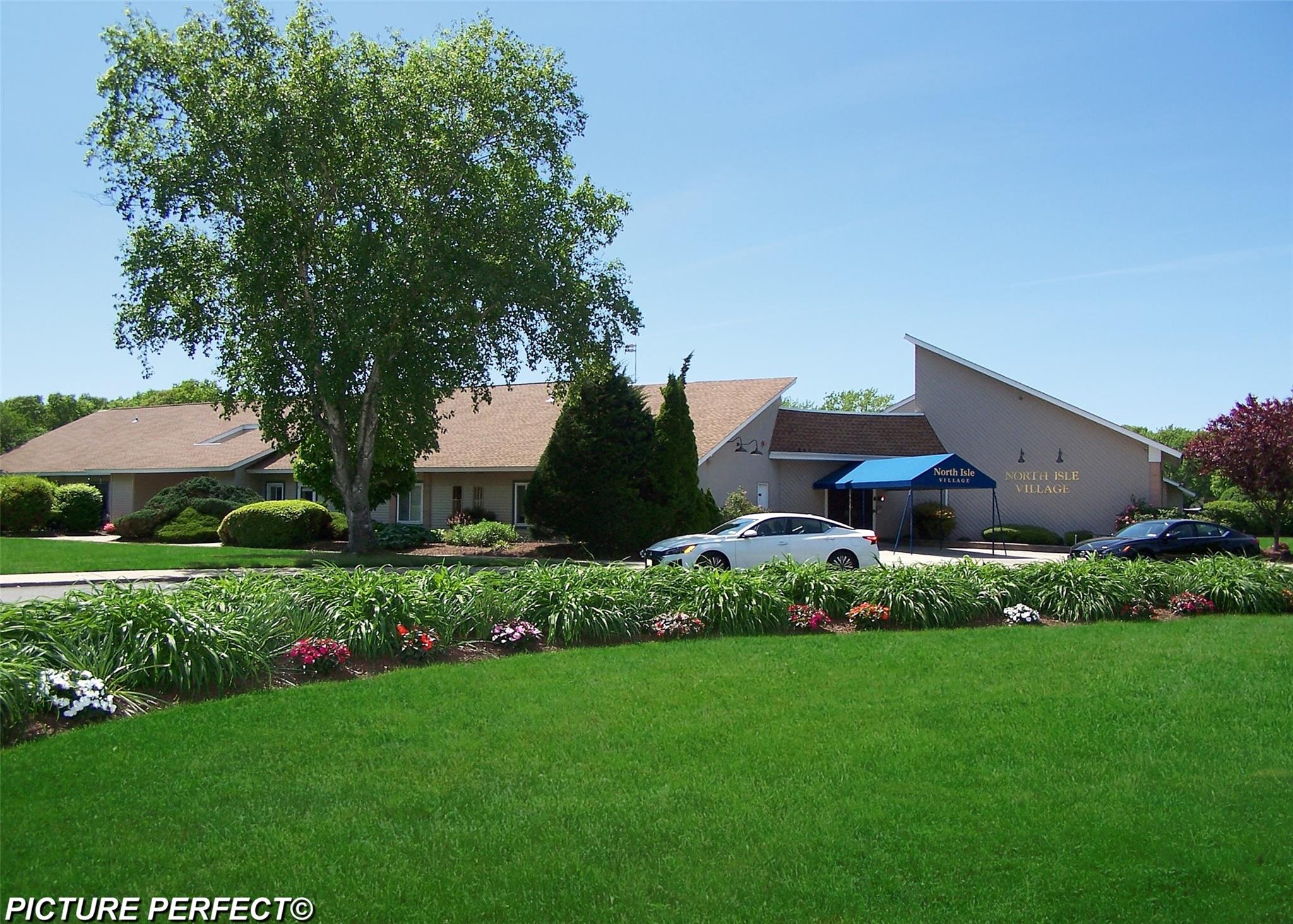 7 Laramie Court #7, Coram, New York image 11