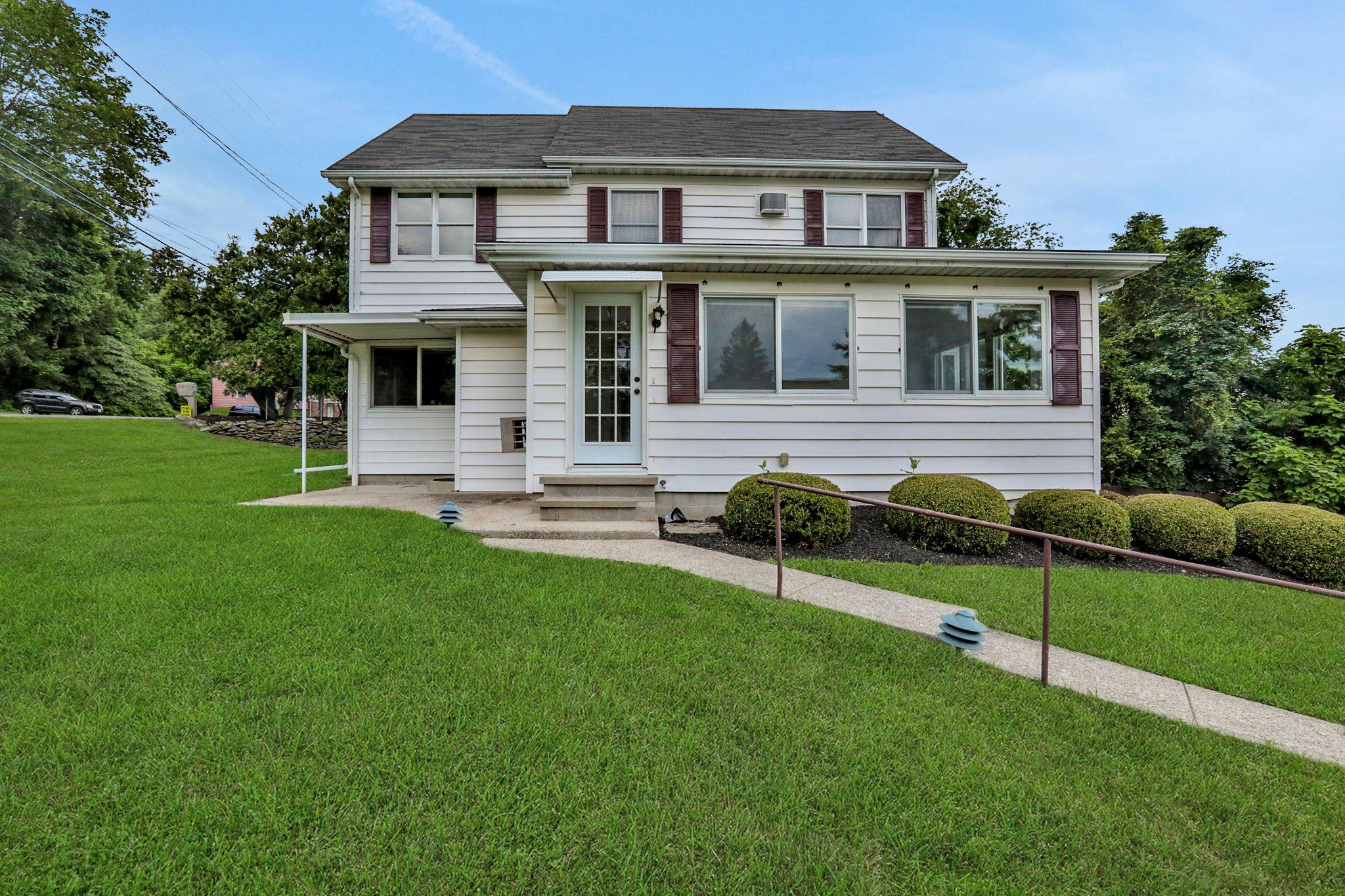52 Birdsall Avenue