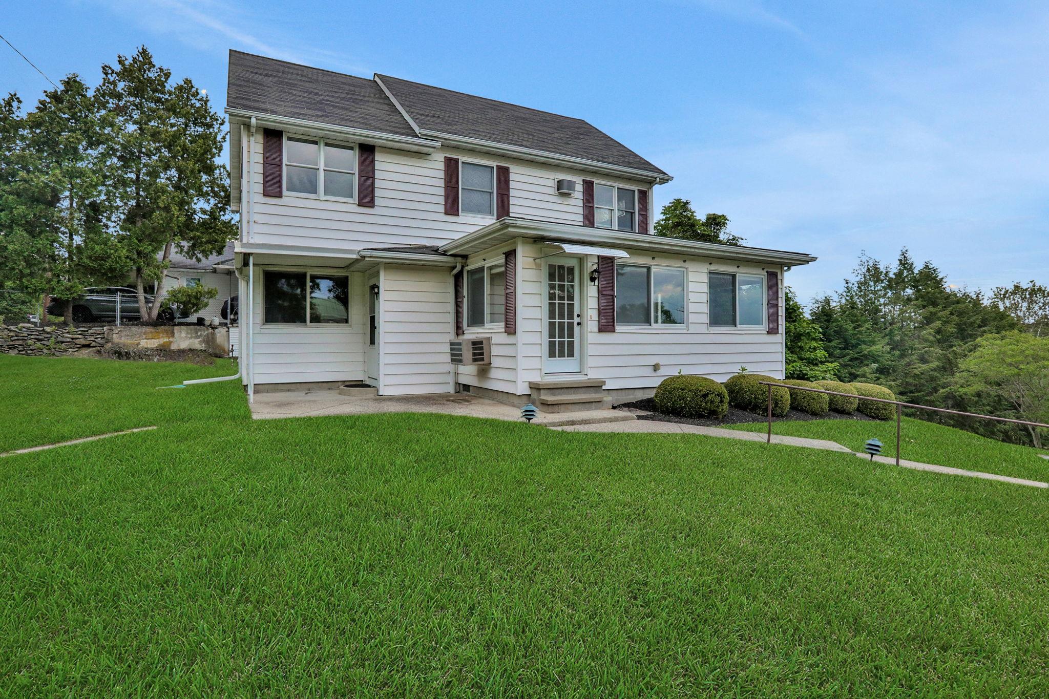 52 Birdsall Avenue