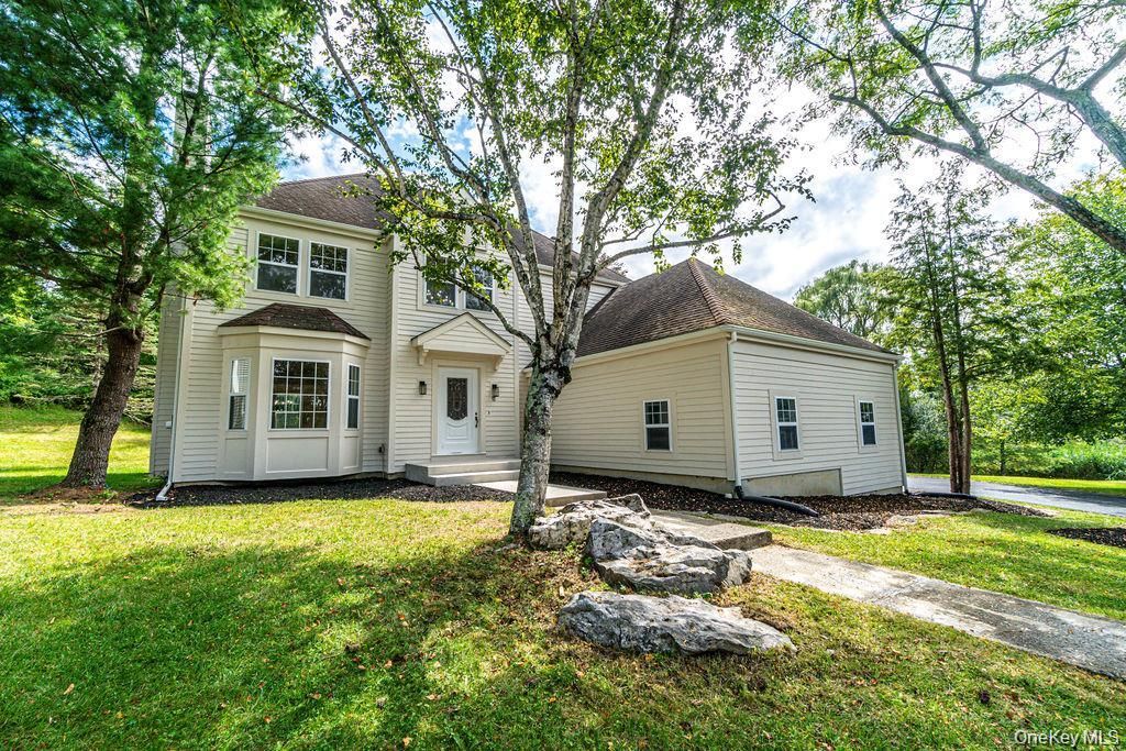 Photo of 12 Dodge Street, Poughquag, NY 12570 (MLS # 928514)