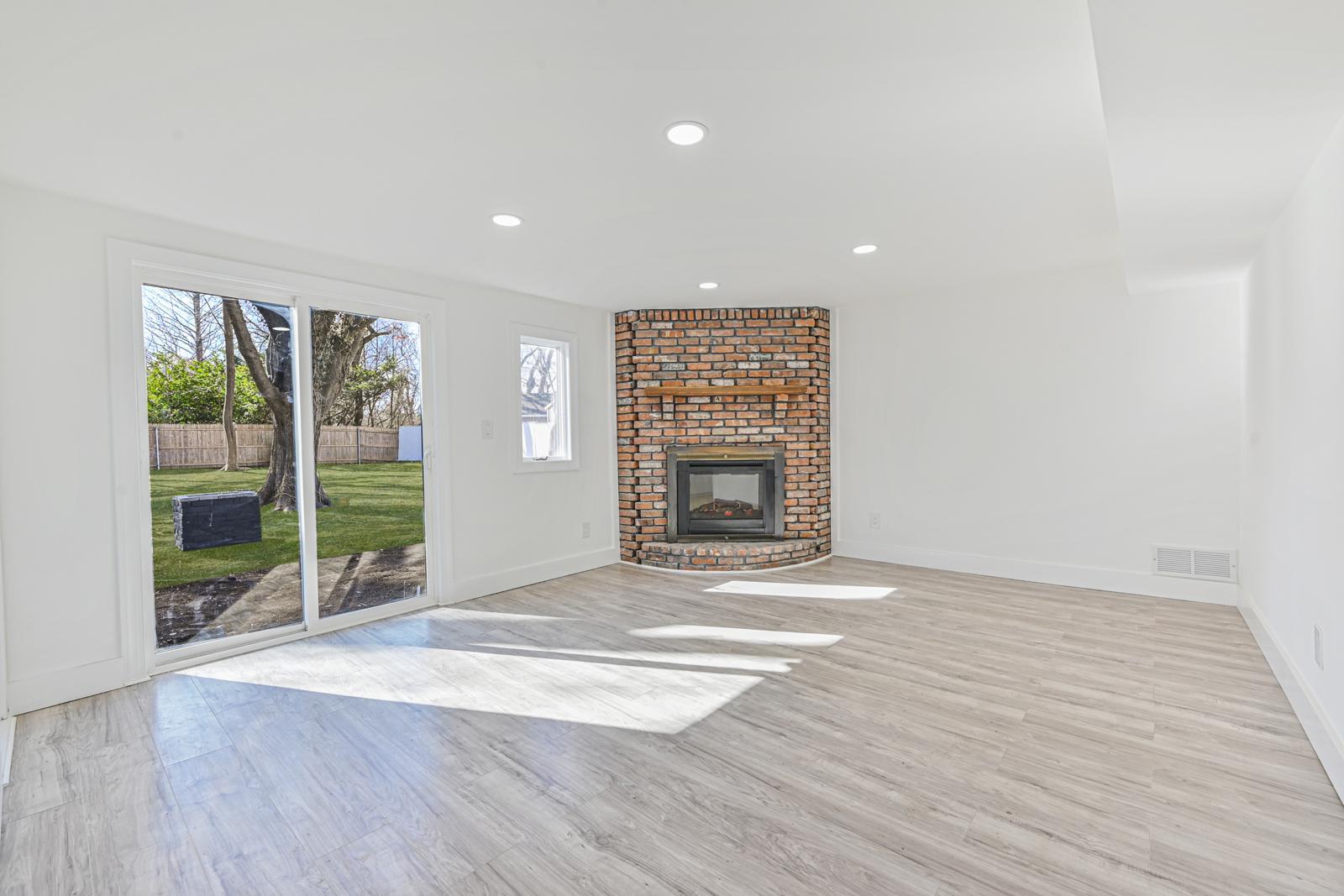 10 Katherine Street, Port Jefferson Station, New York image 9
