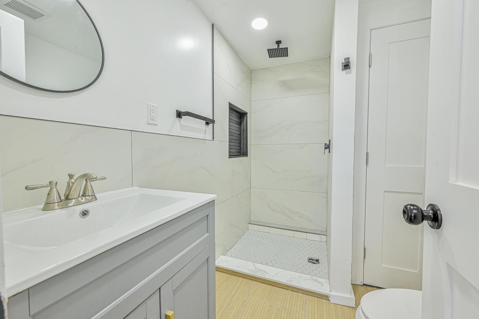 10 Katherine Street, Port Jefferson Station, New York image 15
