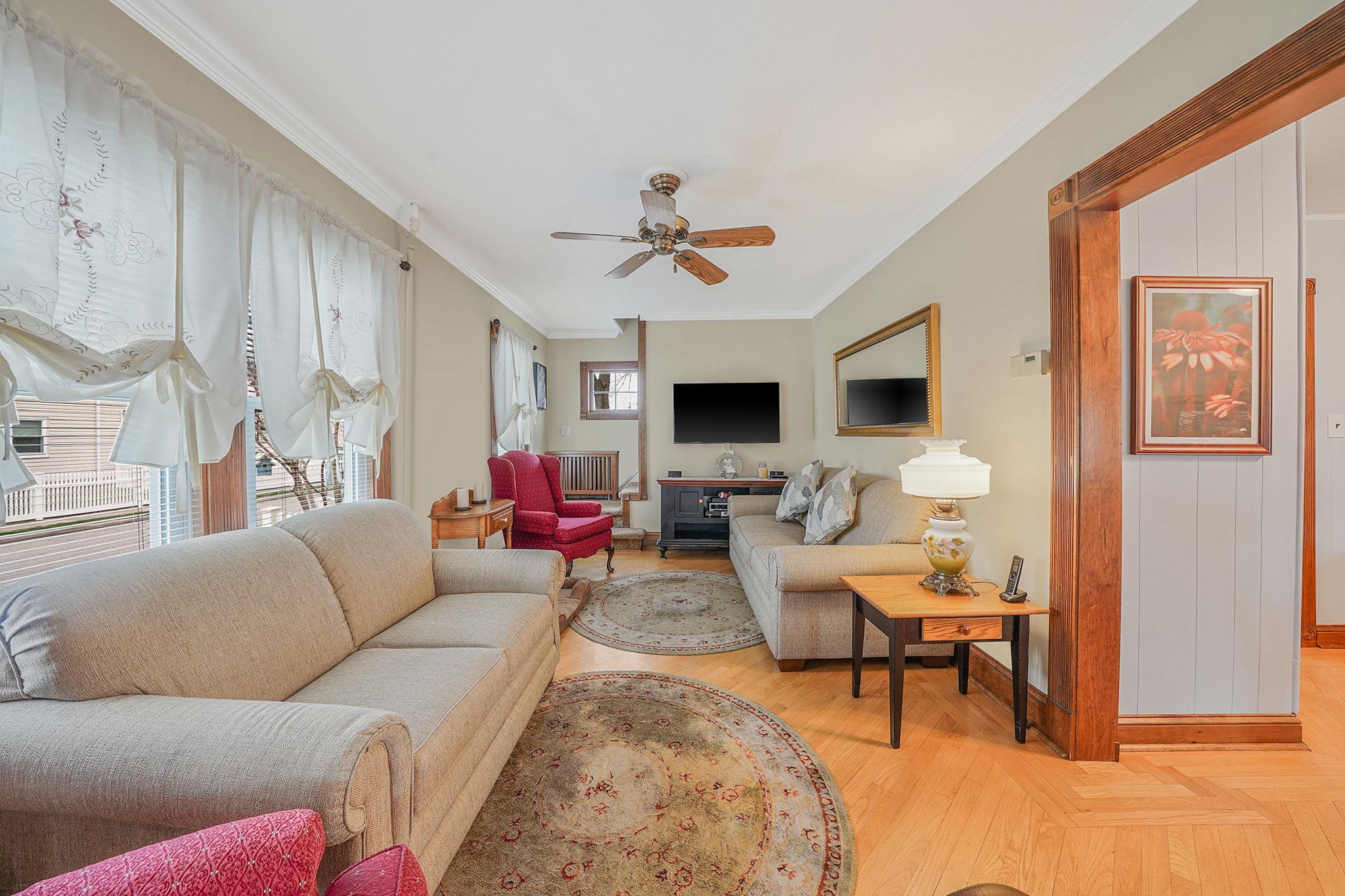 30 Scranton Avenue, Lynbrook, New York image 7