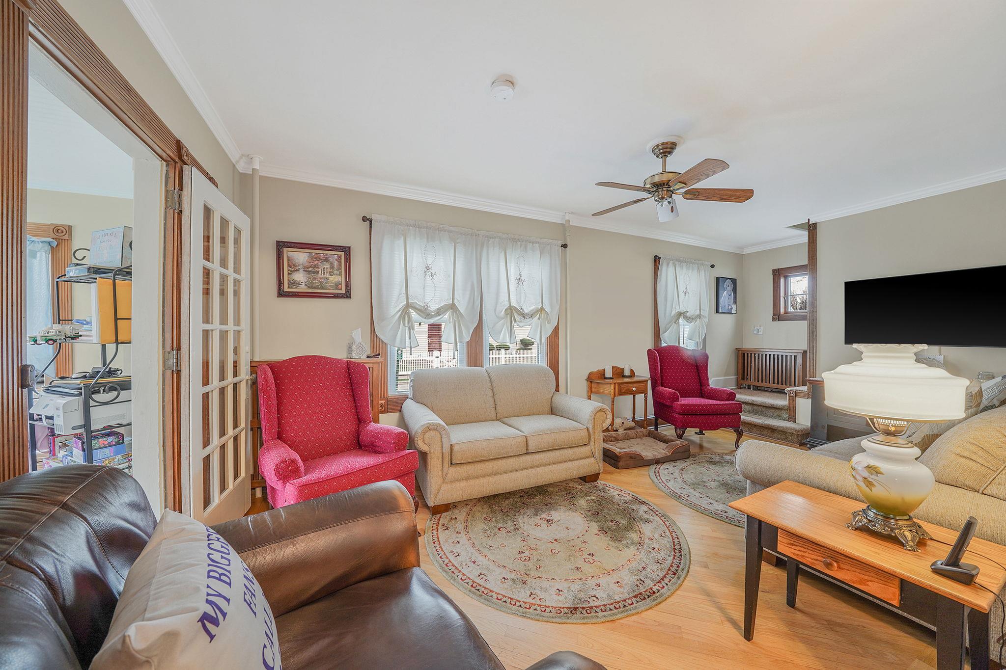 30 Scranton Avenue, Lynbrook, New York image 6