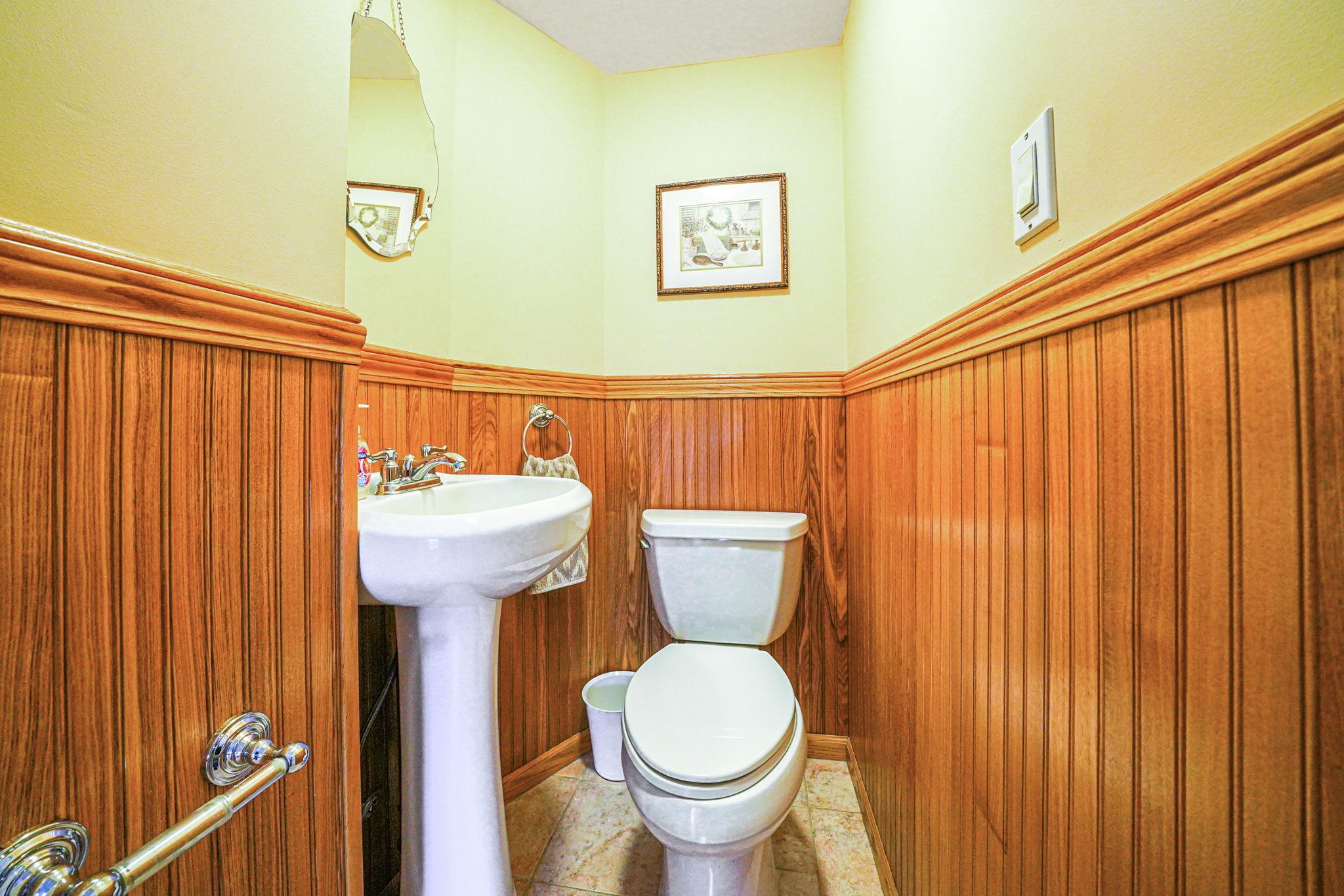 30 Scranton Avenue, Lynbrook, New York image 14