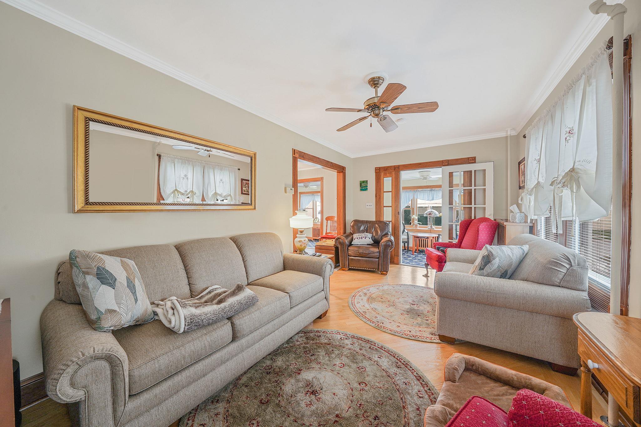 30 Scranton Avenue, Lynbrook, New York image 8