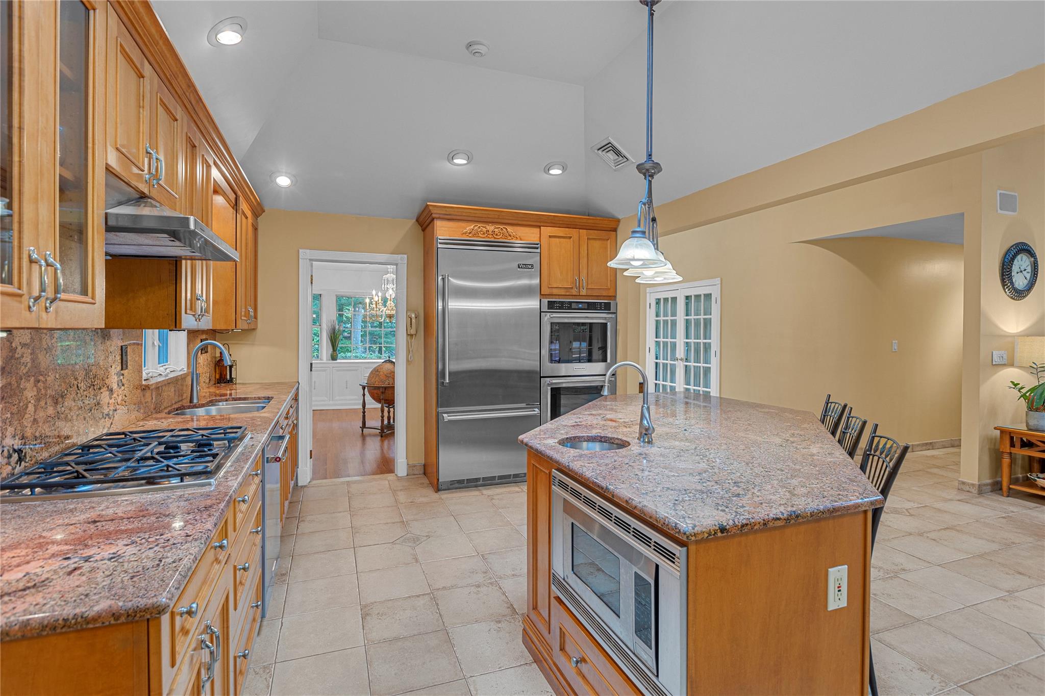 48 Warner Road, Huntington, New York image 10