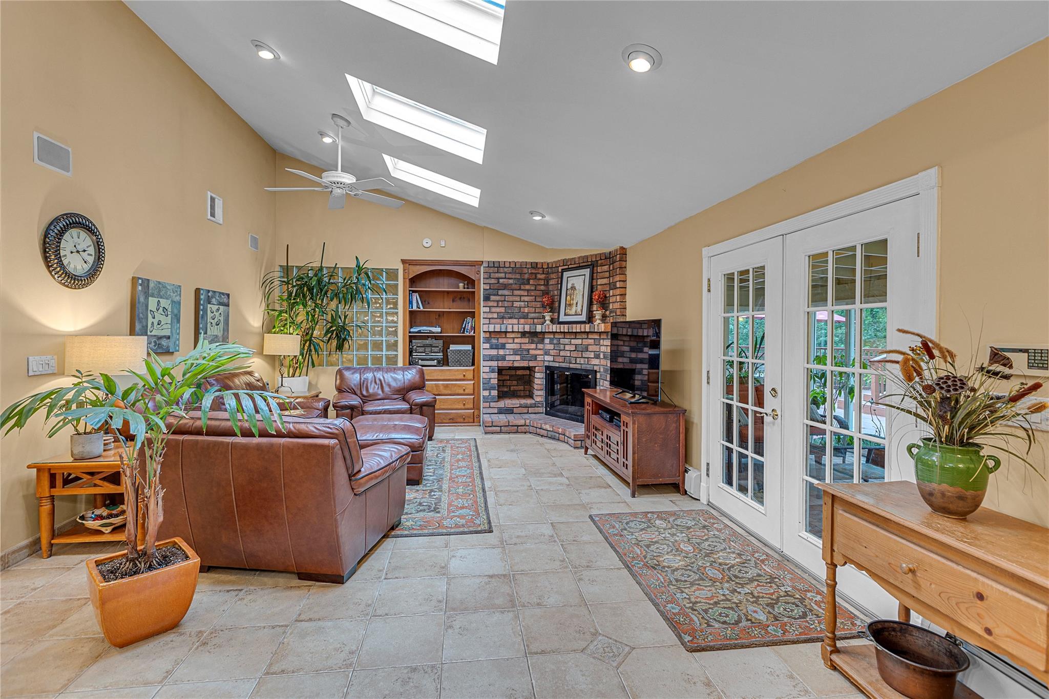 48 Warner Road, Huntington, New York image 13